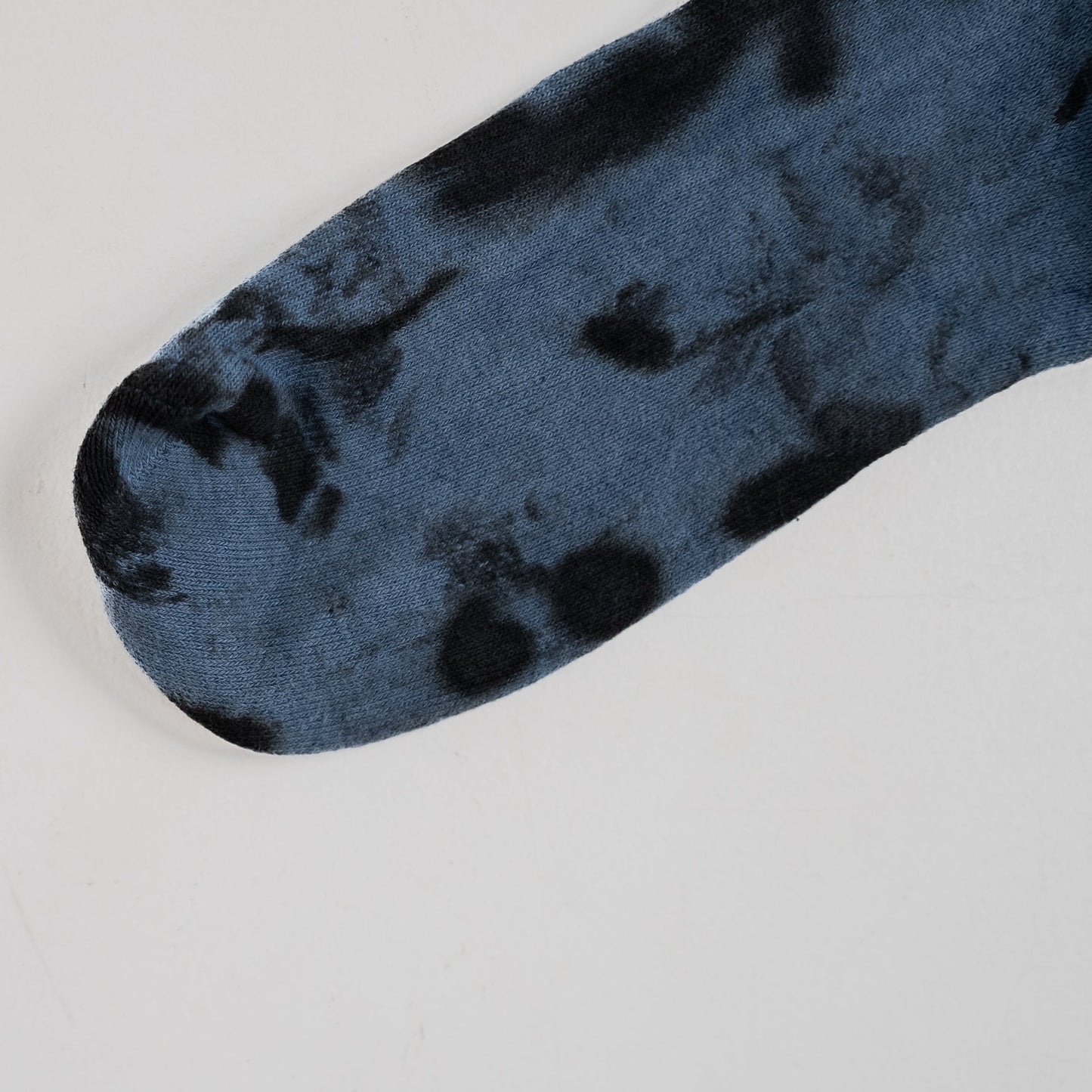 SOCKS / BLUE TIE-DYE