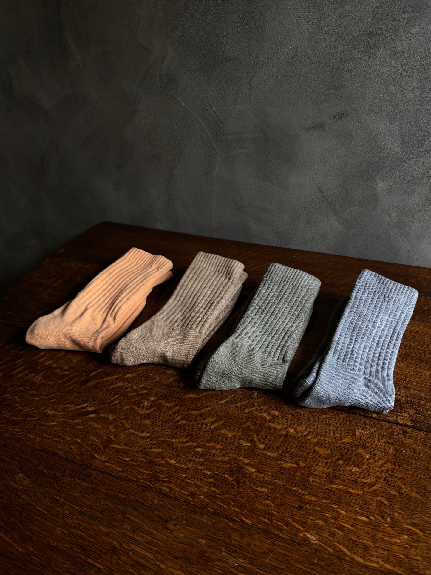 SOCKS / OLIVE