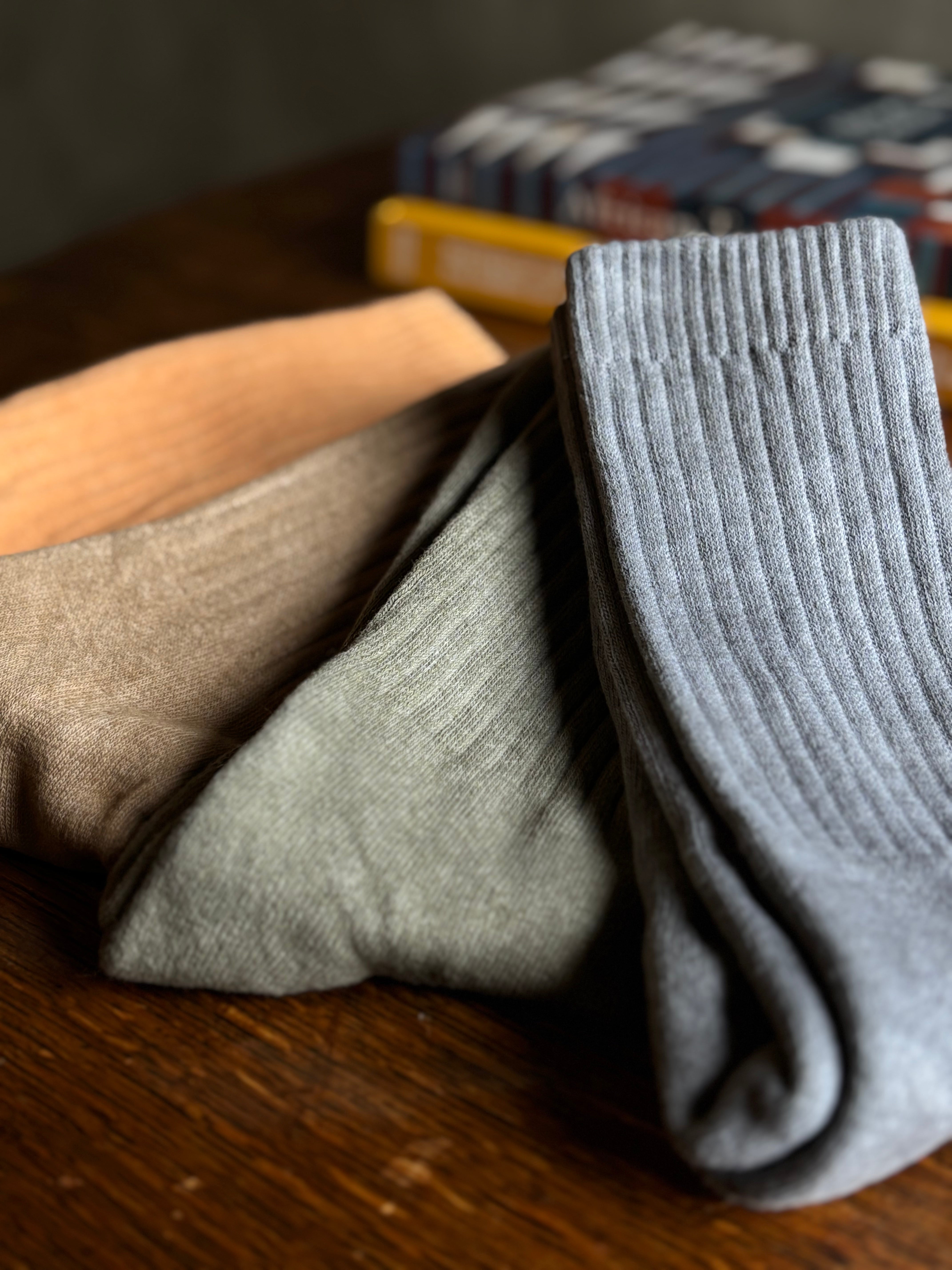 SOCKS / GRAY